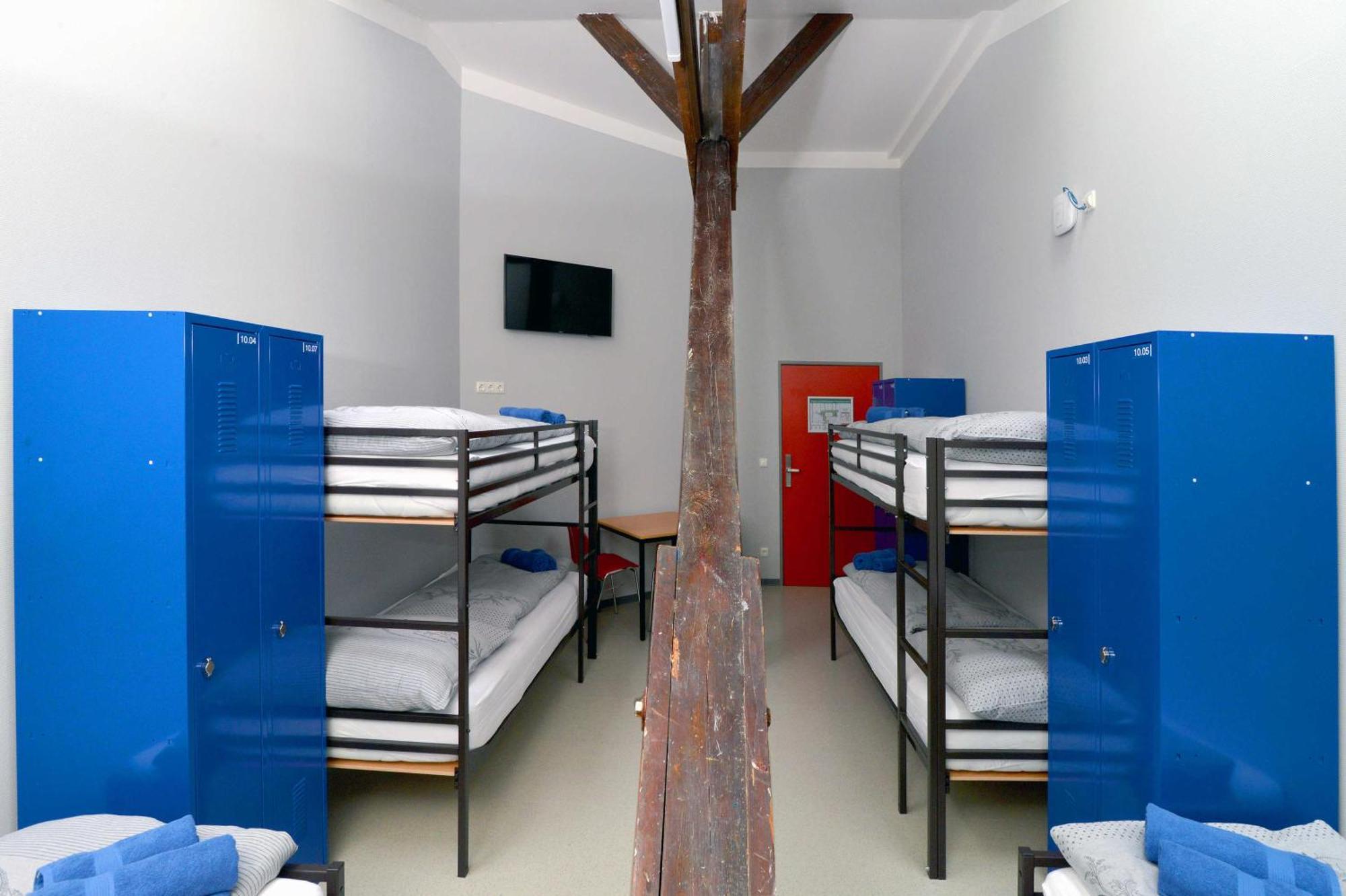Hostel In Губен Экстерьер фото