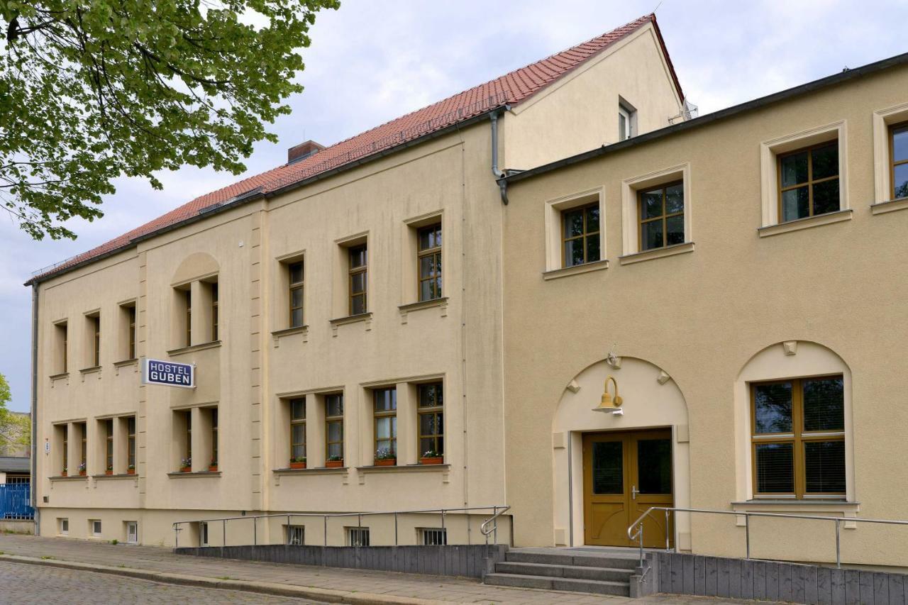 Hostel In Губен Экстерьер фото